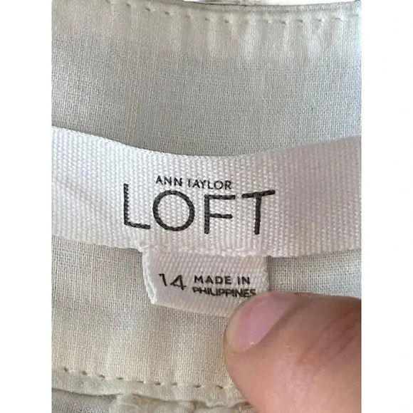 Ann Taylor LOFT Ivory Cream Eyelet Crochet Lace Riviera Shorts Size 14 - Picture 4 of 4